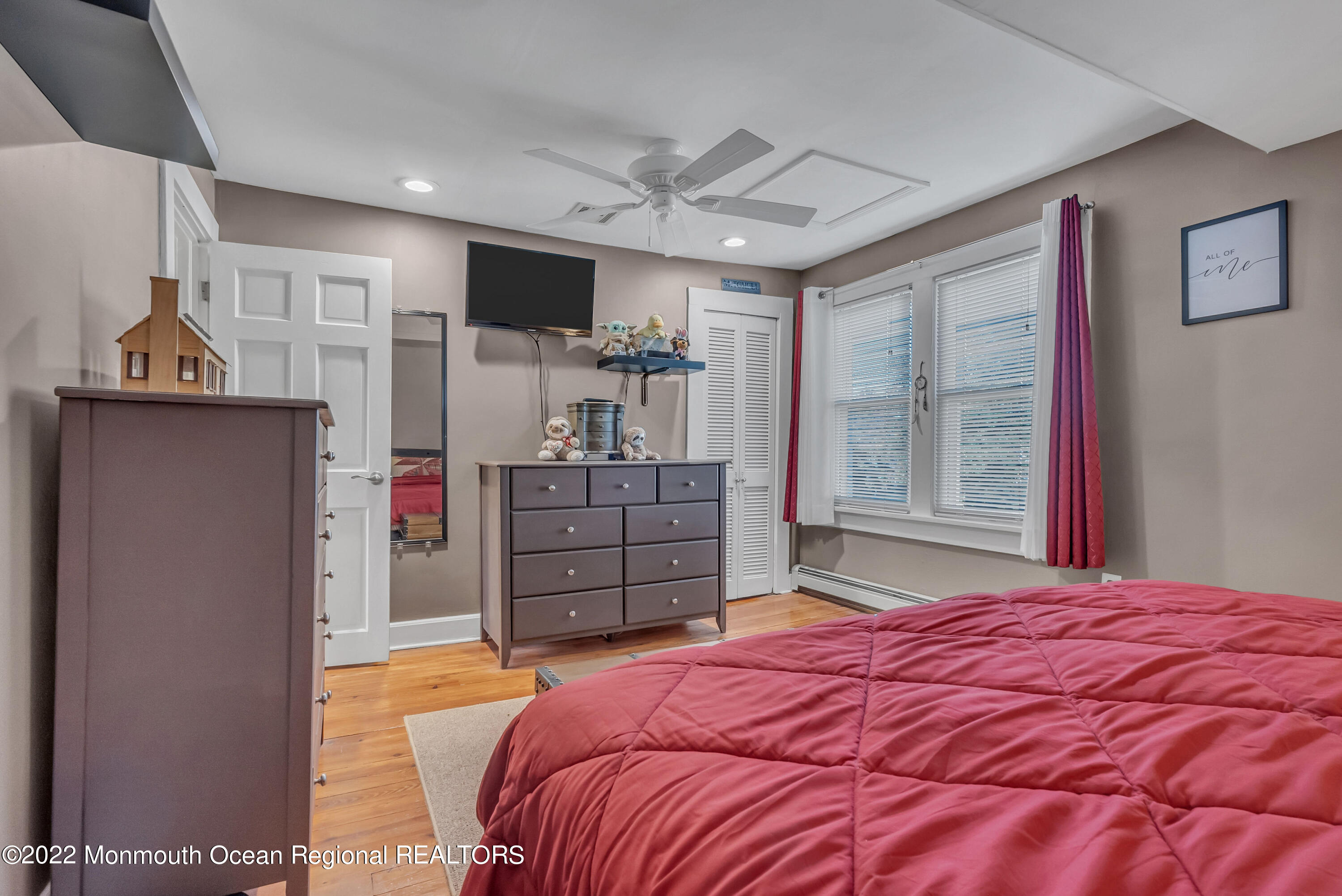 98 Aberdeen Road Matawan, NJ 07747 - Photo 24 of 29 MJB01035