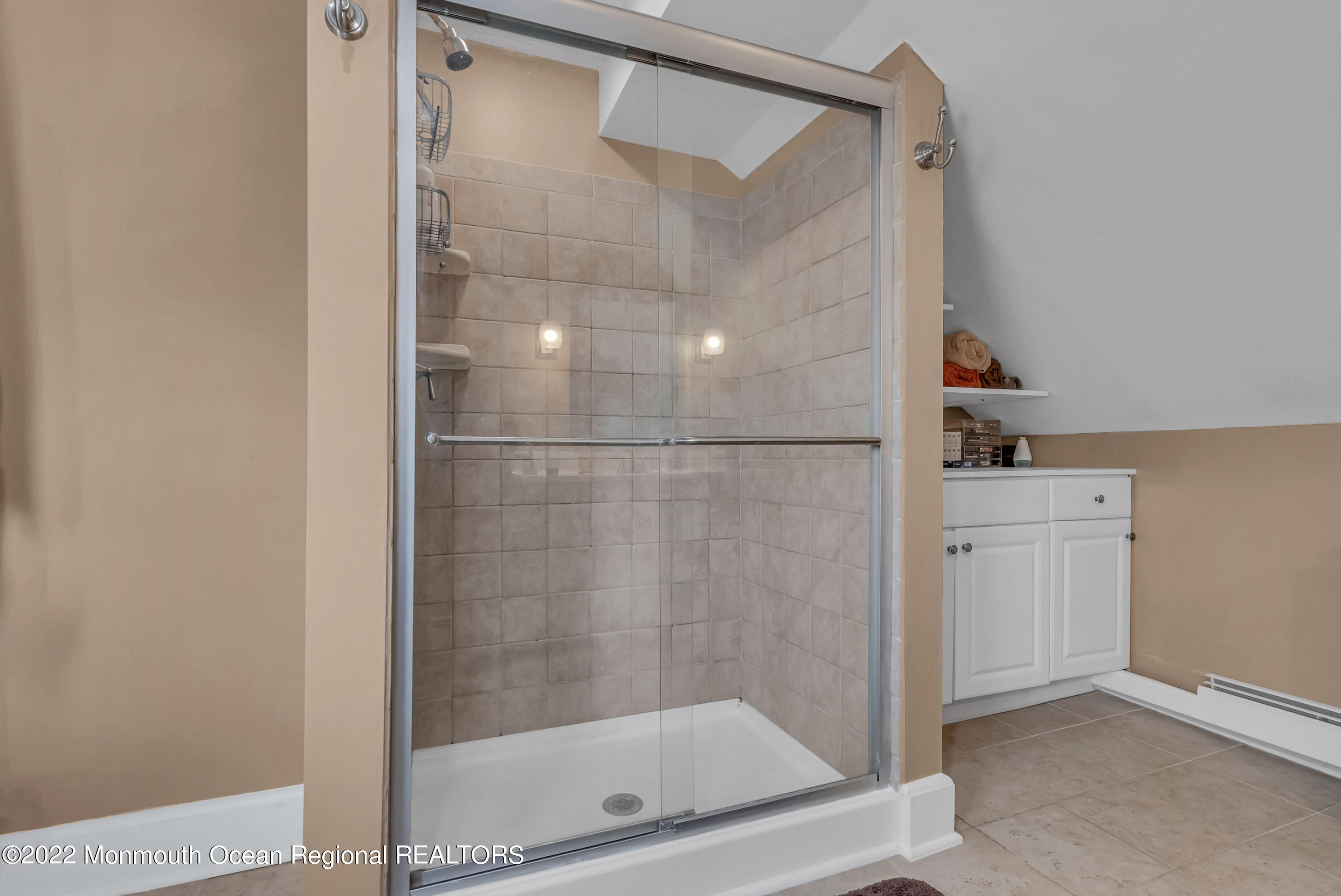 98 Aberdeen Road Matawan, NJ 07747 - Photo 26 of 29 MJB01025