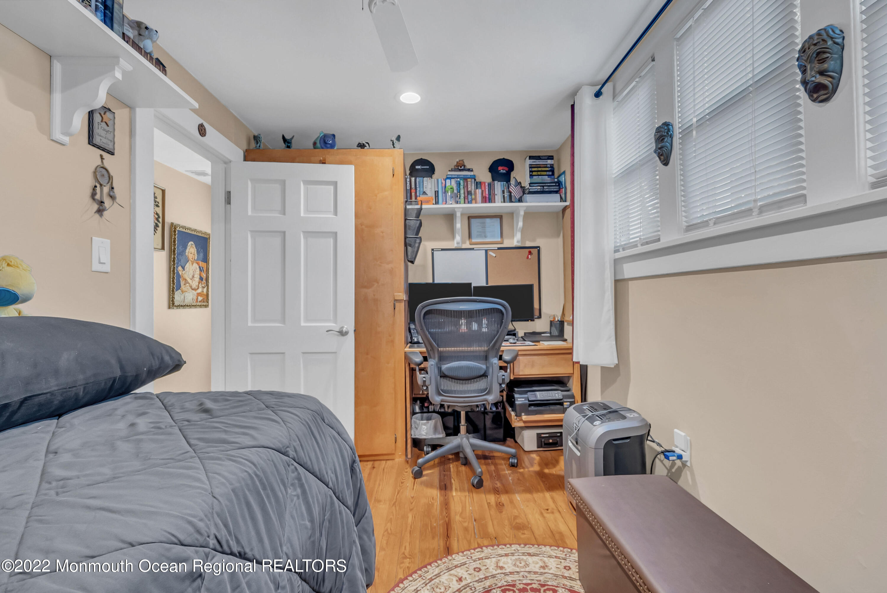 98 Aberdeen Road Matawan, NJ 07747 - Photo 27 of 29 MJB01045