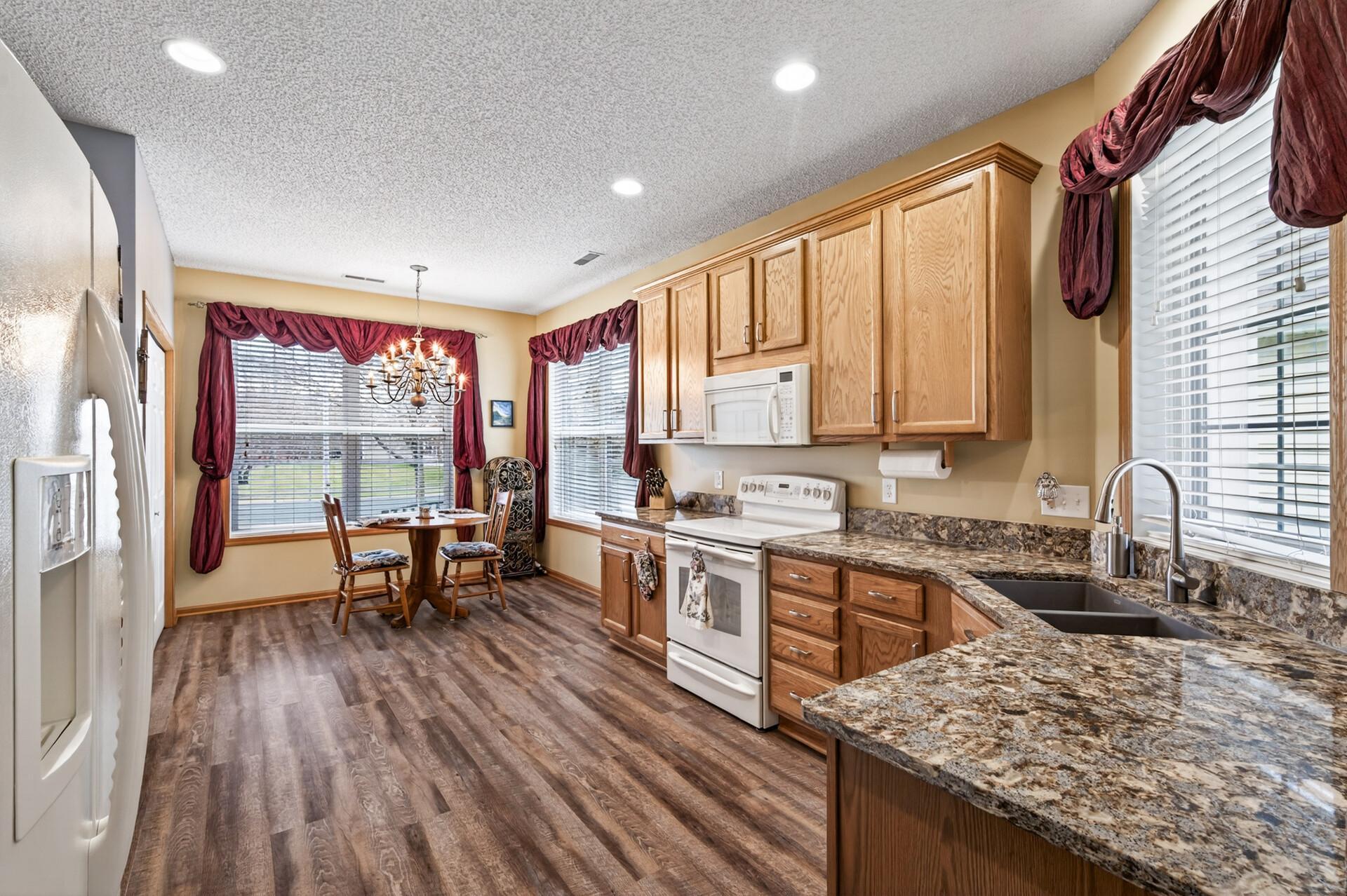 15739 Farnham Avenue North Hugo, MN 55038 - Photo 11 of 50