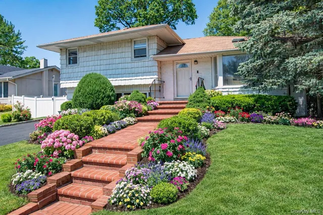 $1,188,000 | 36 Middle Lane, Jericho, NY 11753