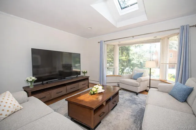 $1,188,000 | 36 Middle Lane, Jericho, NY 11753