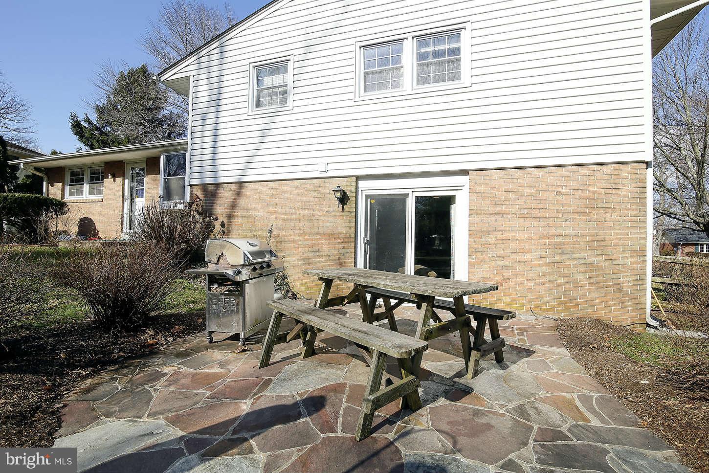 16511 Kipling Road Derwood, MD 20855 - Photo 30 of 30 Exterior (Rear)