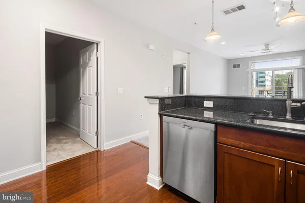 $299,900 | 200 West Elm Street, Unit 1314, Conshohocken, PA 19428