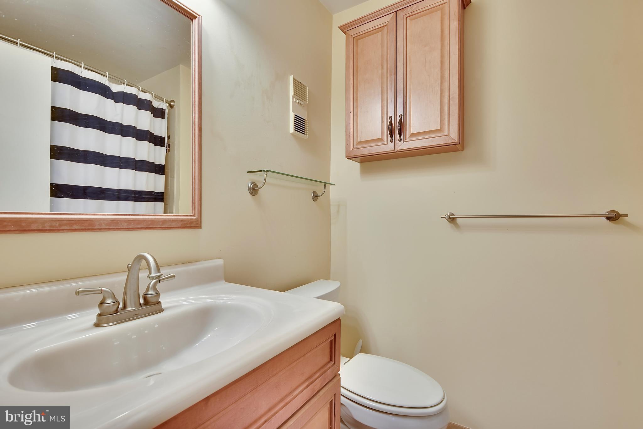 652 Charles Street, Unit R14 Baltimore, MD 21230 - Photo 15 of 26 Bath