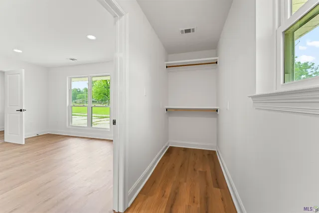 $316,500 | 23045 Elberta Lane, Zachary, LA 70791