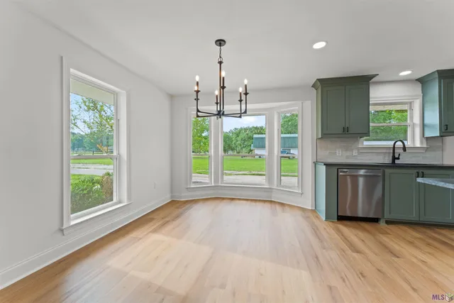 $316,500 | 23045 Elberta Lane, Zachary, LA 70791