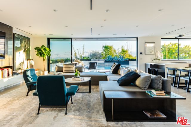 $27,500 | 9393 Sierra Mar Drive, Los Angeles, CA 90069