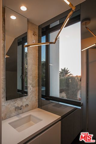 $27,500 | 9393 Sierra Mar Drive, Los Angeles, CA 90069