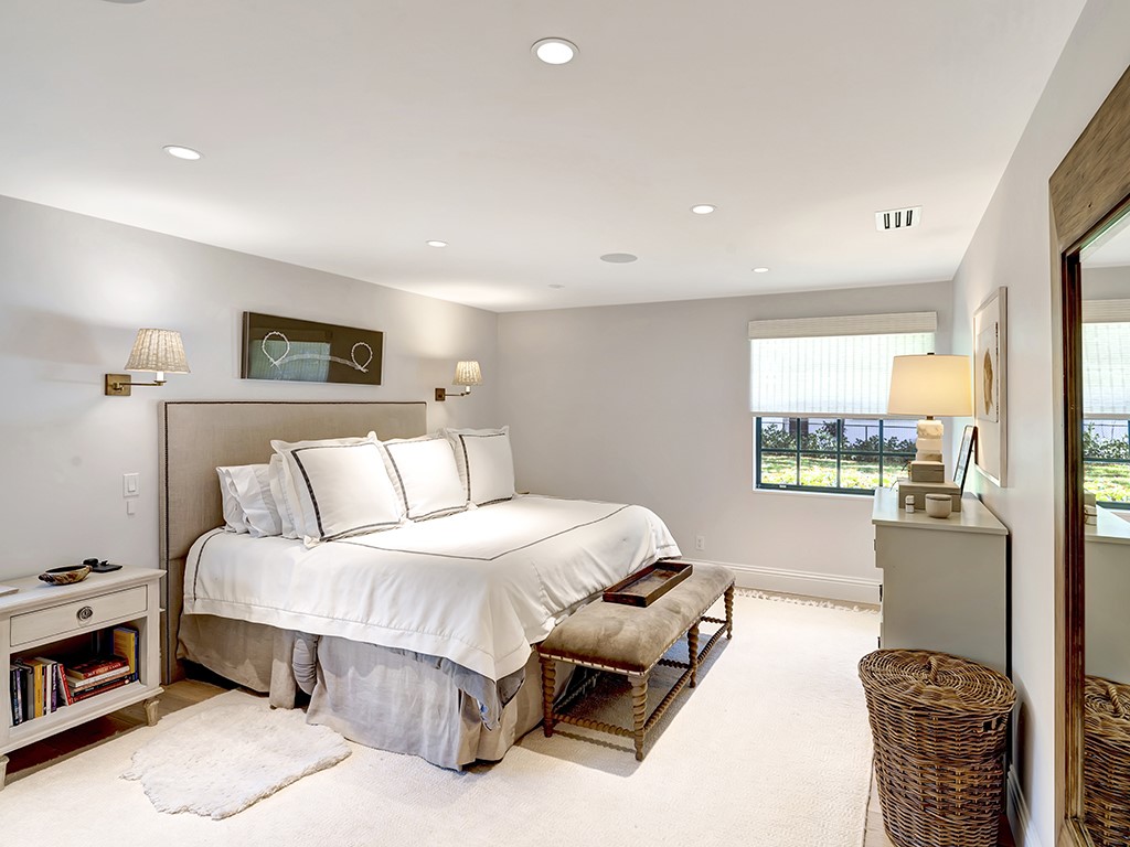 246 Live Oak Road Vero Beach, FL 32963 - Photo 14 of 36