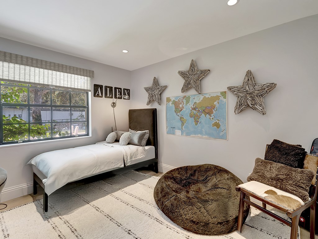 246 Live Oak Road Vero Beach, FL 32963 - Photo 18 of 36