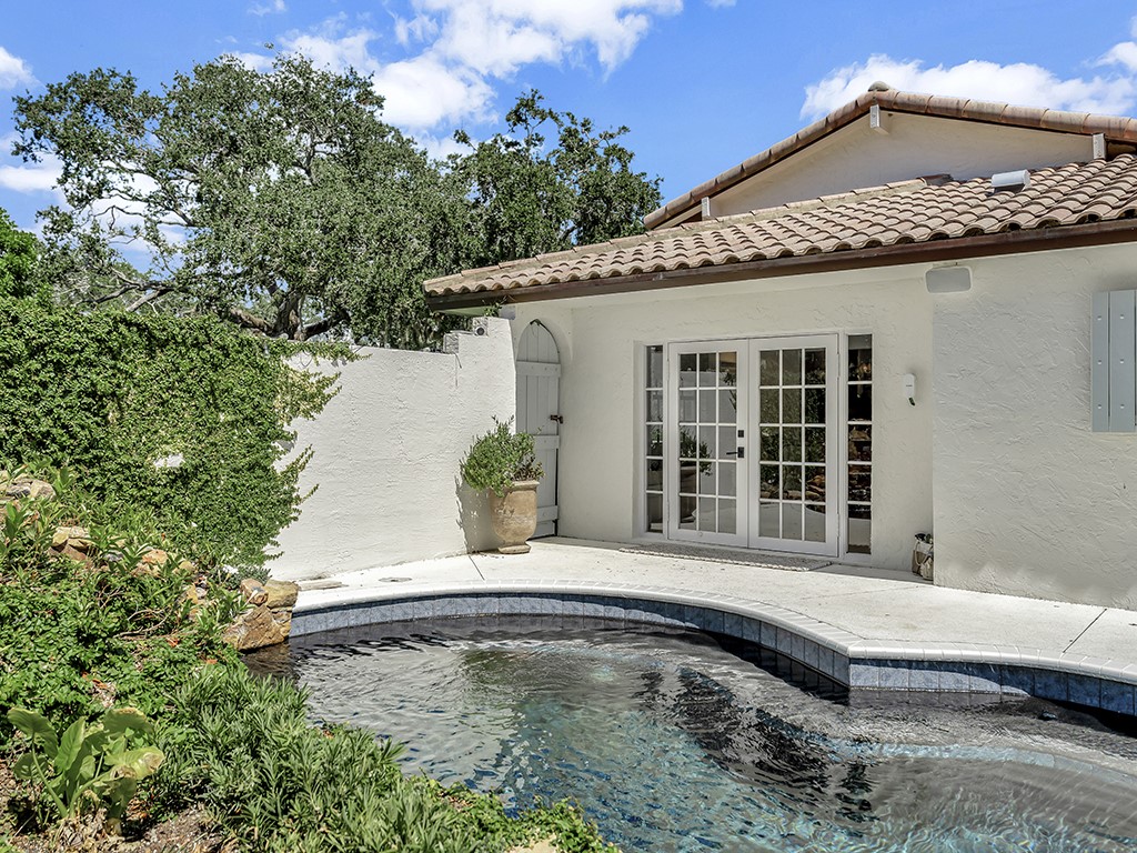 246 Live Oak Road Vero Beach, FL 32963 - Photo 25 of 36