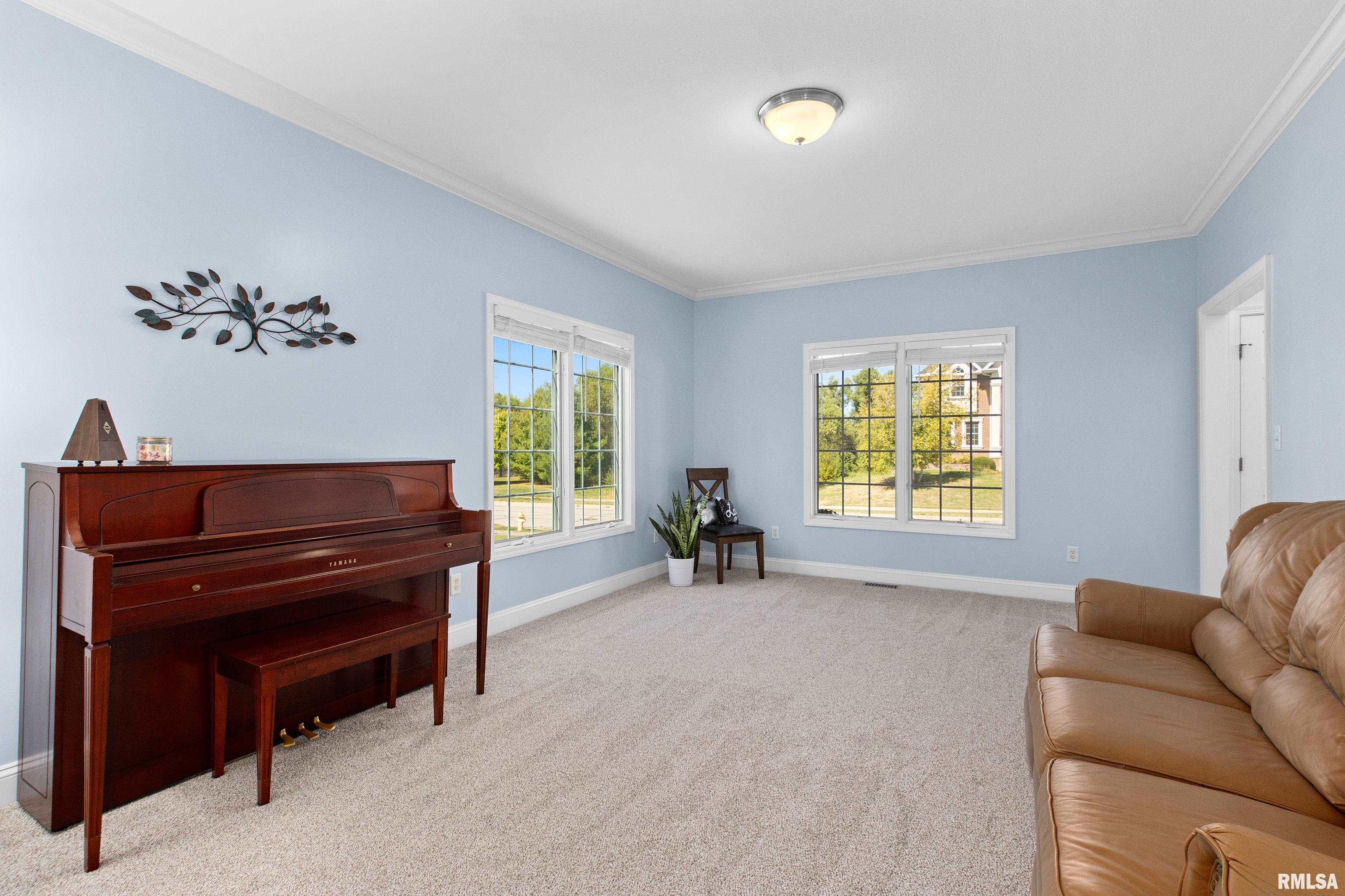 2026 West Geneva Road Peoria, IL 61615 - Photo 7 of 50 Gallery Image 7