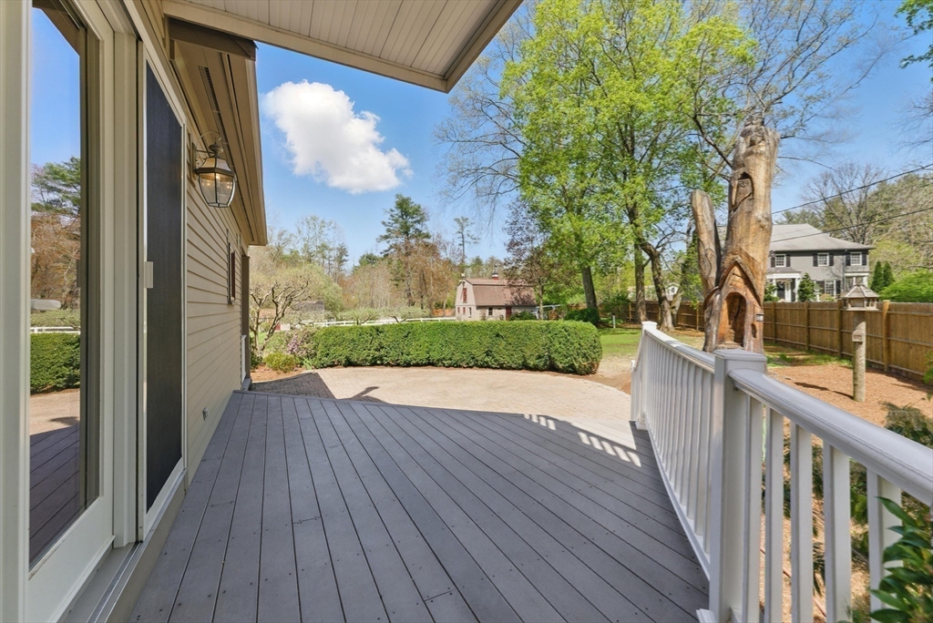 41 Concord Road Wayland, MA 01778 - Photo 10 of 28