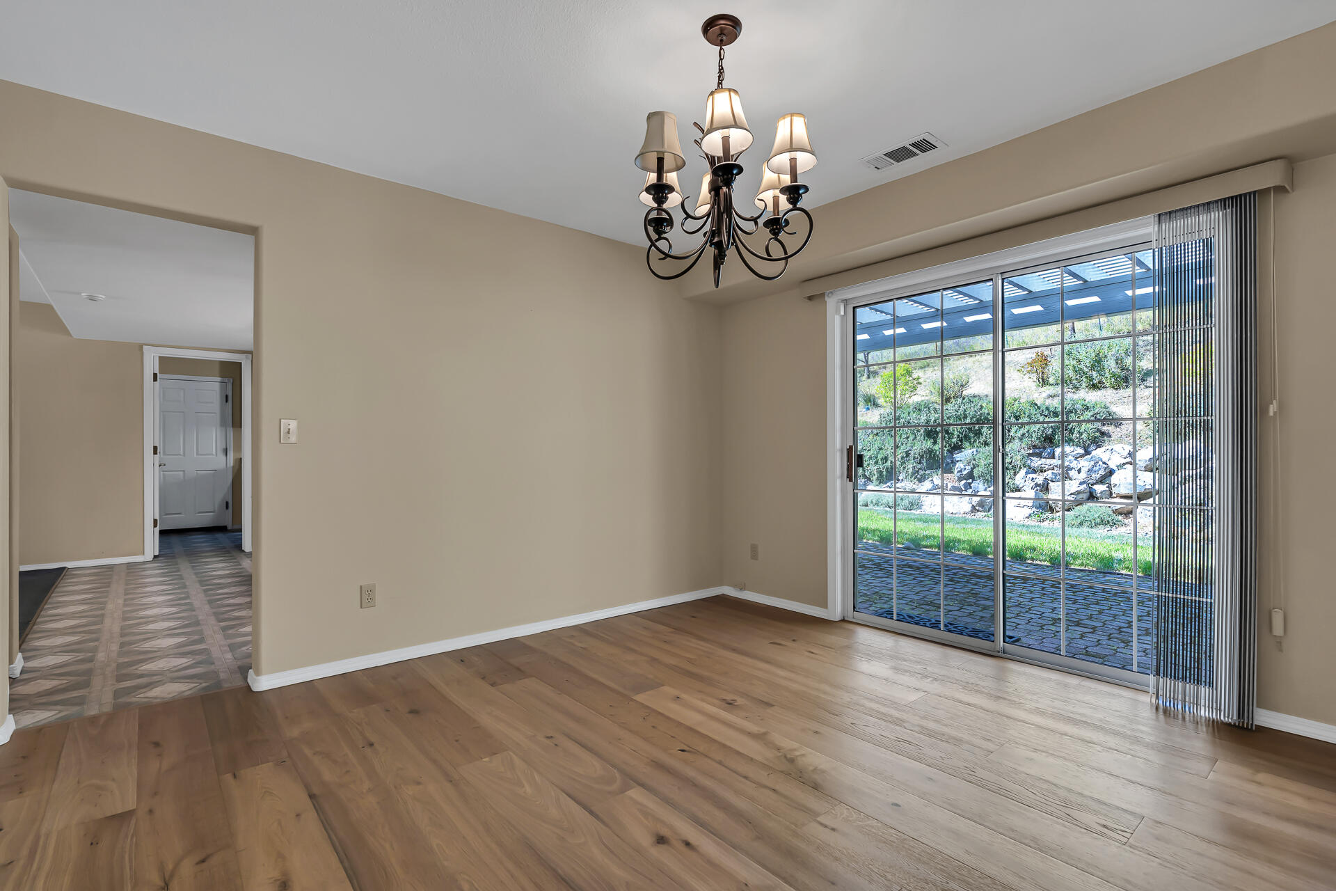 2350 Puma Trail Redding, CA 96001 - Photo 15 of 42 Dining to kitchen