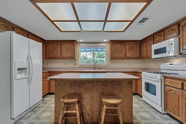 $620,000 | 2350 Puma Trail, Redding, CA 96001