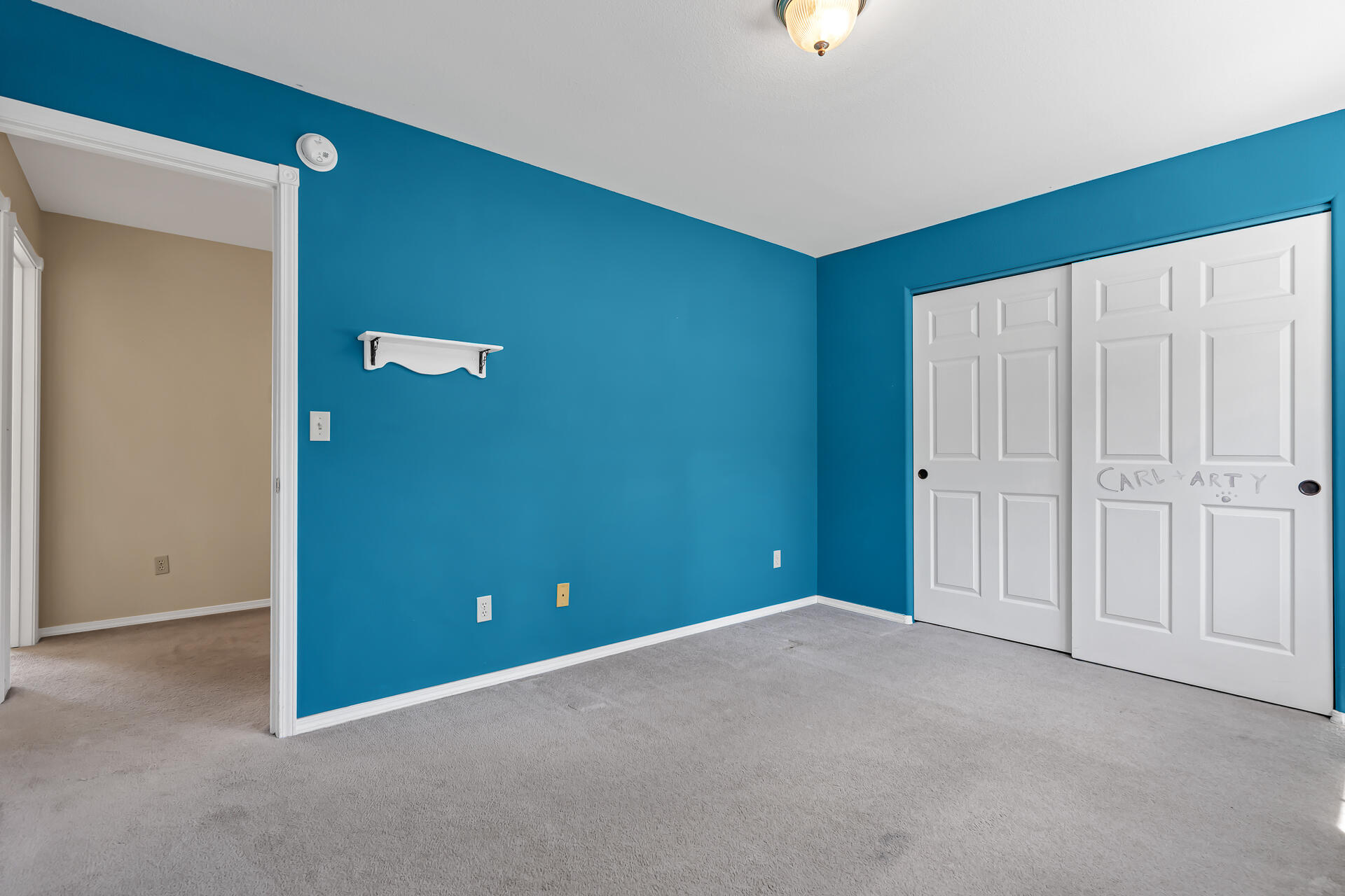 2350 Puma Trail Redding, CA 96001 - Photo 33 of 42 Bedroom 3