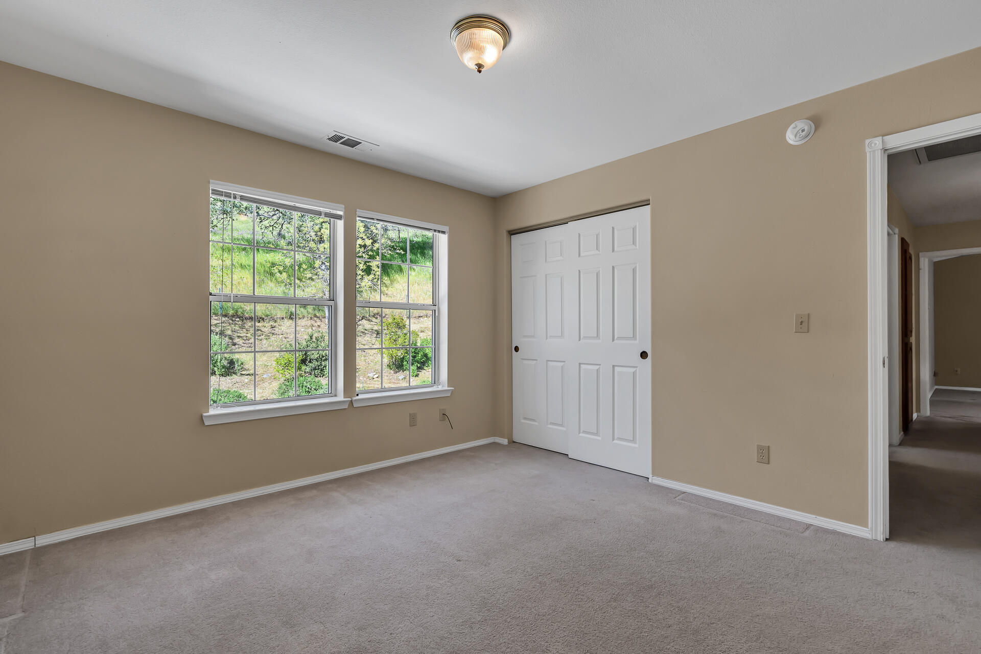 2350 Puma Trail Redding, CA 96001 - Photo 35 of 42 Bedroom 4