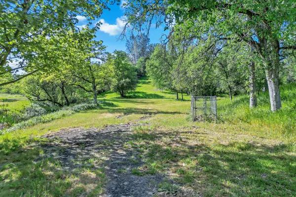 $620,000 | 2350 Puma Trail, Redding, CA 96001