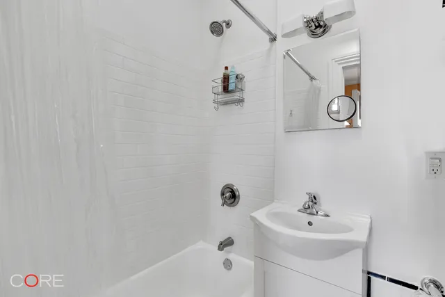 $499,000 | 96 Perry Street, Unit B21A | West Village