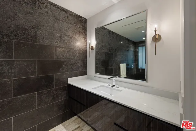 $39,500 | 2630 Eden Place, Beverly Hills, CA 90210