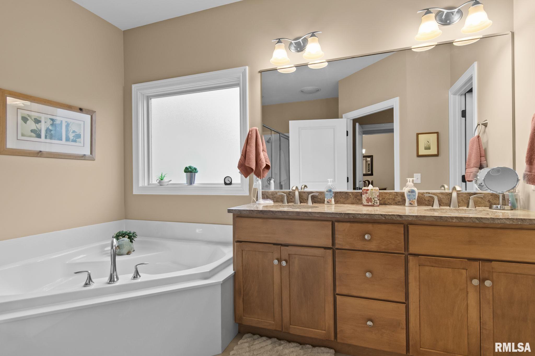 2216 Charlack Avenue Springfield, IL 62704 - Photo 23 of 50