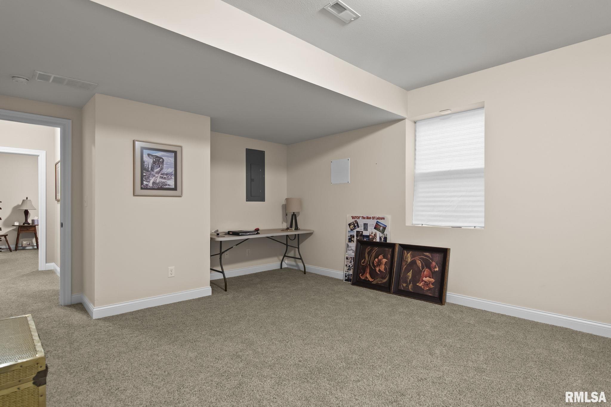 2216 Charlack Avenue Springfield, IL 62704 - Photo 41 of 50