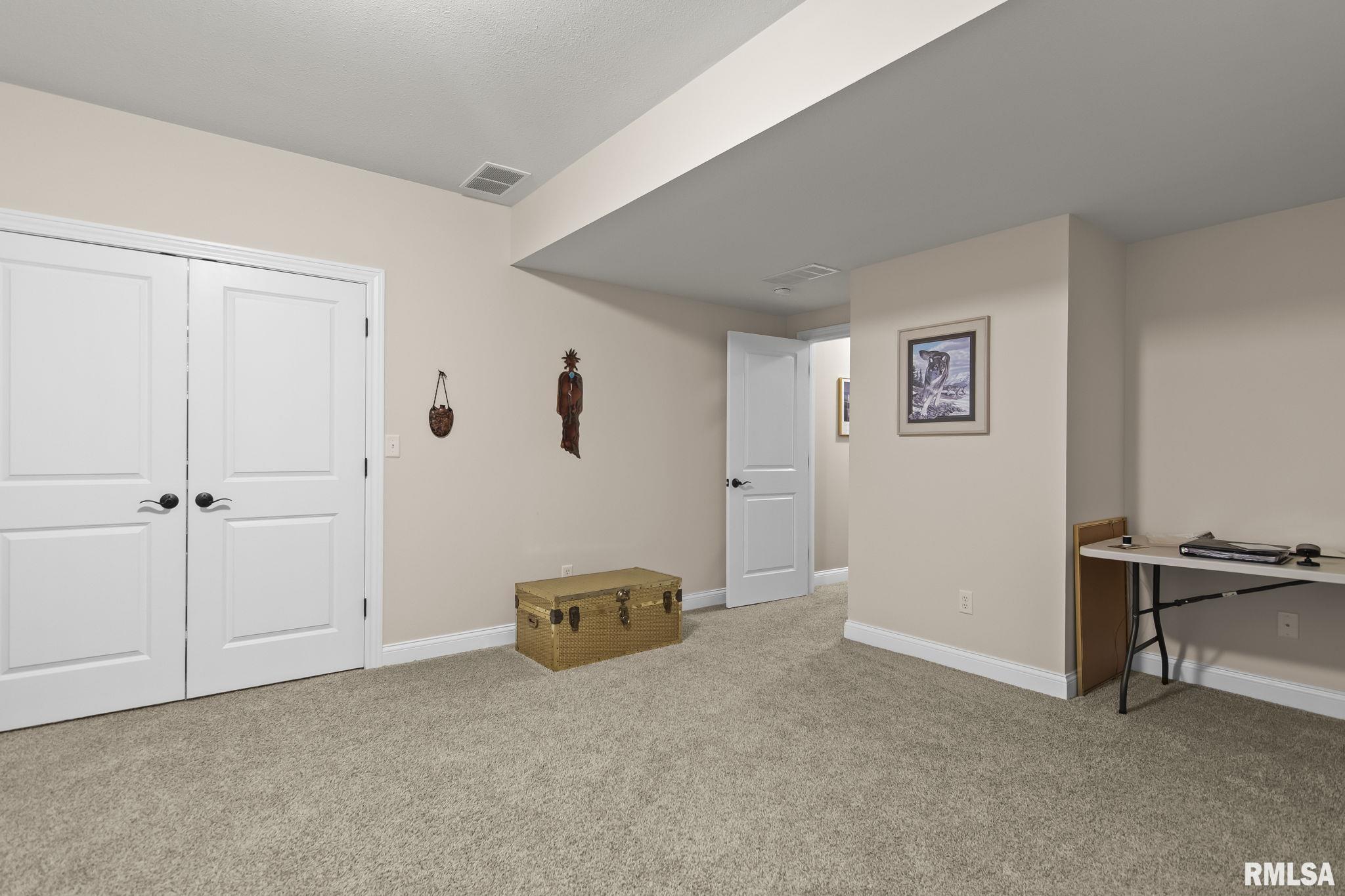 2216 Charlack Avenue Springfield, IL 62704 - Photo 42 of 50