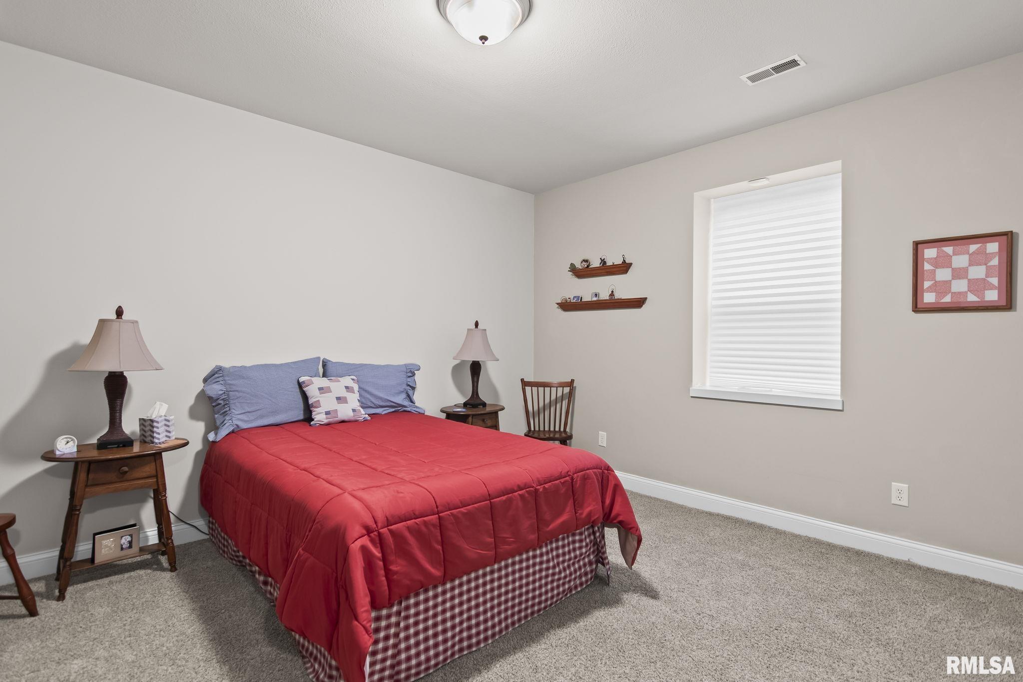 2216 Charlack Avenue Springfield, IL 62704 - Photo 44 of 50