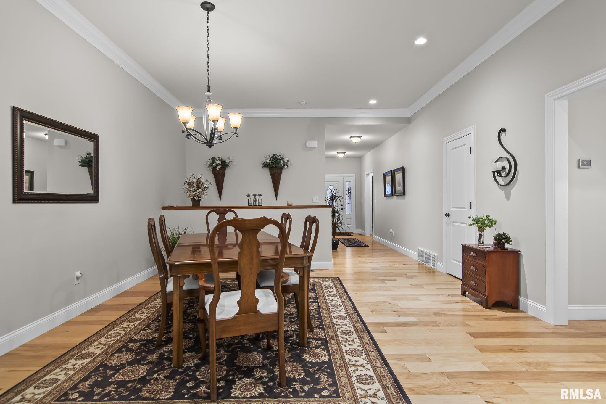 2216 Charlack Avenue Springfield, IL 62704 - Photo 8 of 50