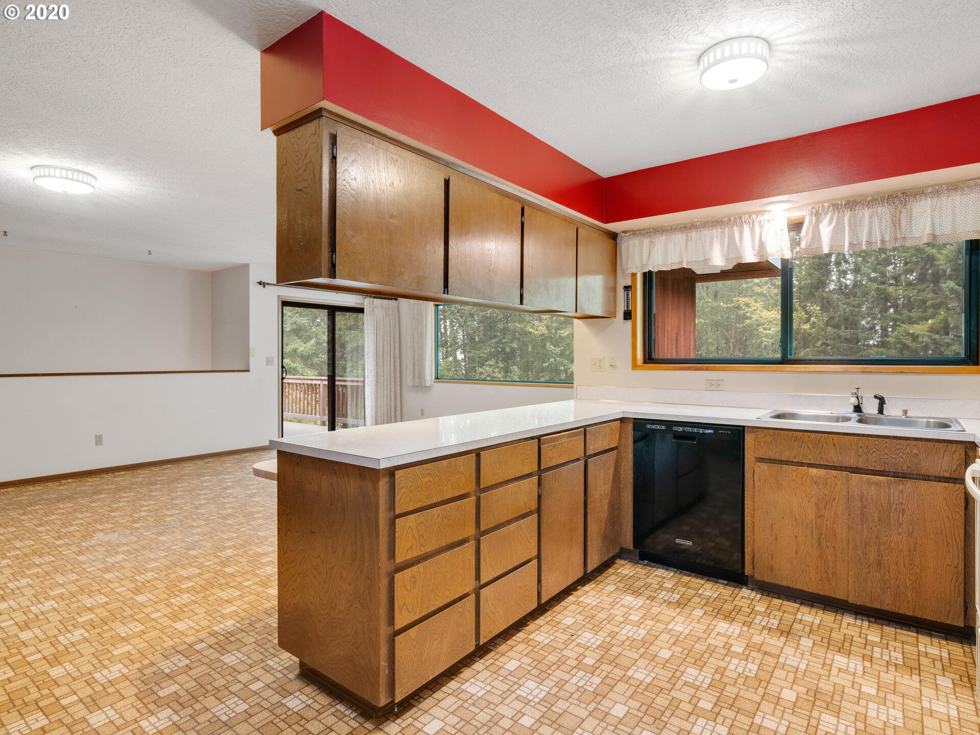 4830 Northwest Susbauer Road Cornelius, OR 97113 - Photo 12 of 32 Gallery Image 12