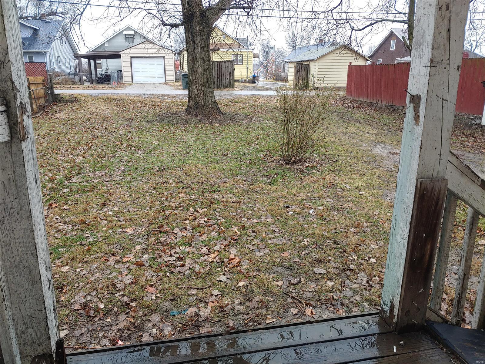 2018 Meridian Avenue Madison, IL 62060 - Photo 10 of 18