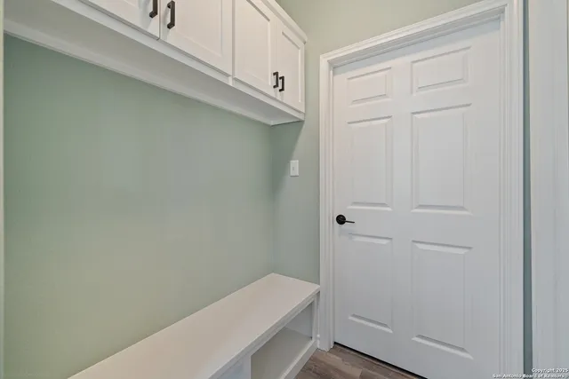 $350,000 | 402 Oak Drive, Beeville, TX 78102