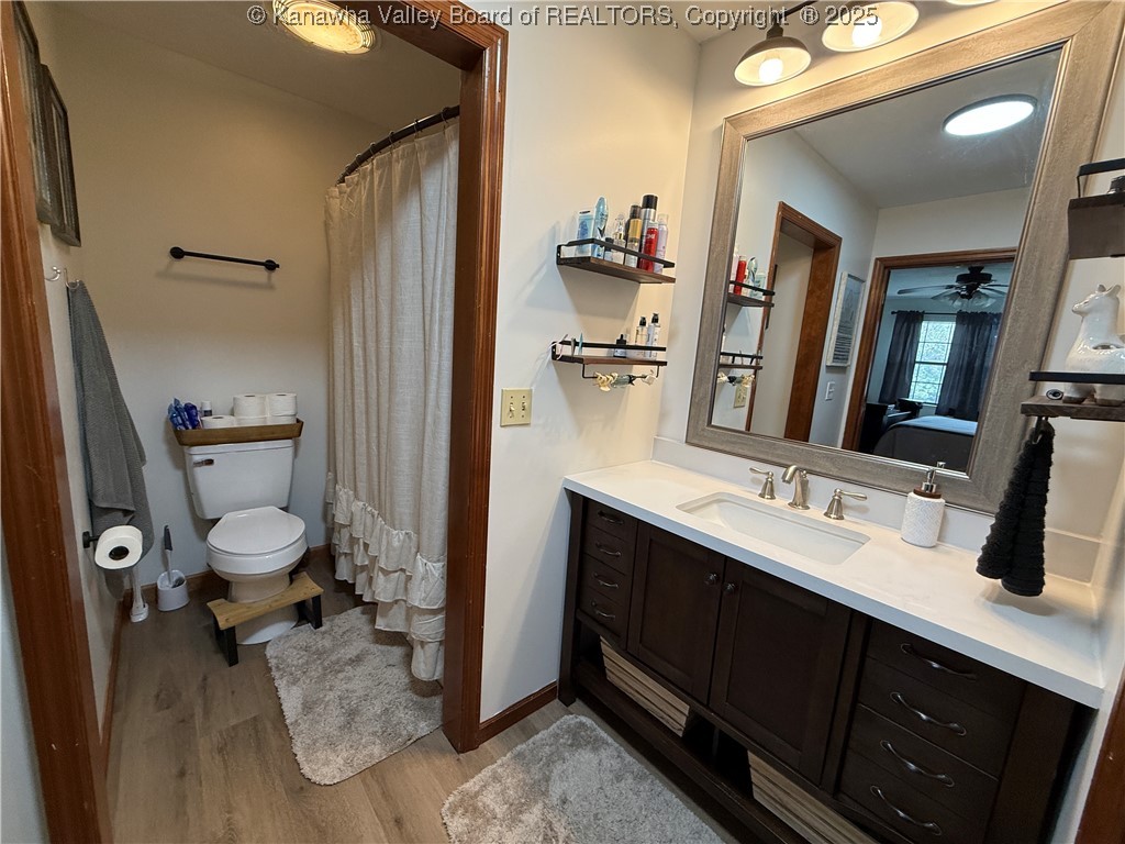 1 Wakefield Road Point Pleasant, WV 25550 - Photo 14 of 28 primary bathroom