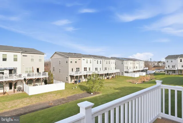 $550,000 | 10798 Hinton Way, Manassas, VA 20112