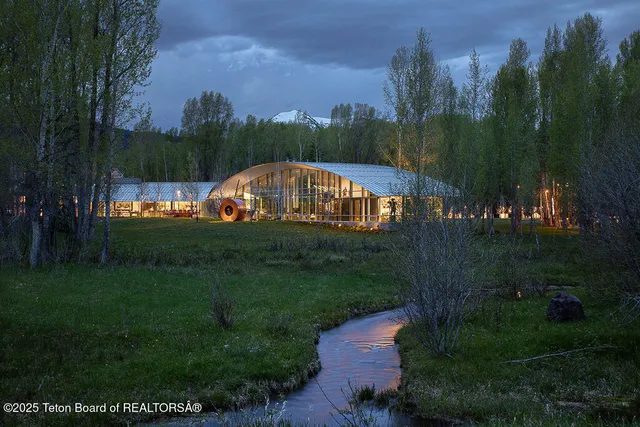 $60,000,000 | 1120 Thunder Road, Wilson, WY 83014