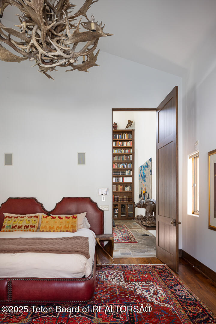 1120 Thunder Road Wilson, WY 83014 - Photo 25 of 38 Guest Suite 1