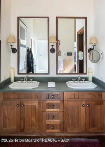 $60,000,000 | 1120 Thunder Road, Wilson, WY 83014