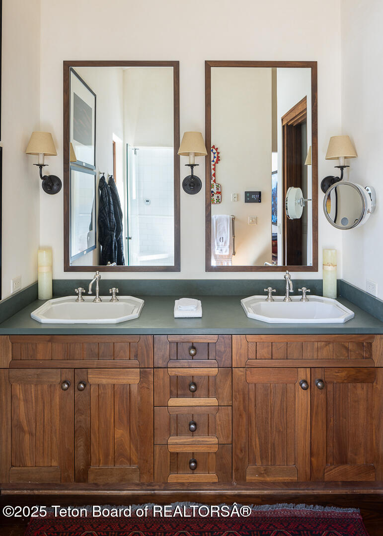 1120 Thunder Road Wilson, WY 83014 - Photo 30 of 38 Guest Suite 3 Bath