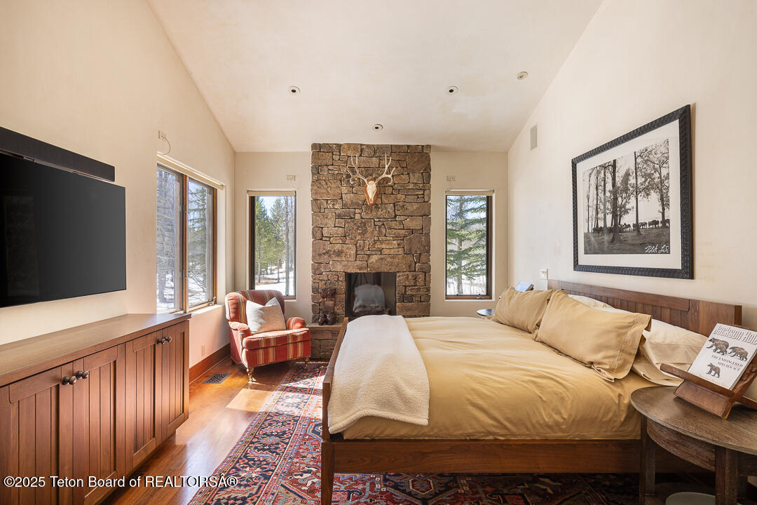 1120 Thunder Road Wilson, WY 83014 - Photo 31 of 38 Guest Suite 4