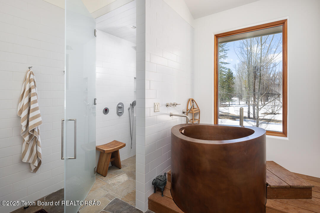 1120 Thunder Road Wilson, WY 83014 - Photo 33 of 38 Guest Suite 5 Bath