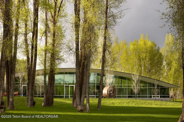 $60,000,000 | 1120 Thunder Road, Wilson, WY 83014