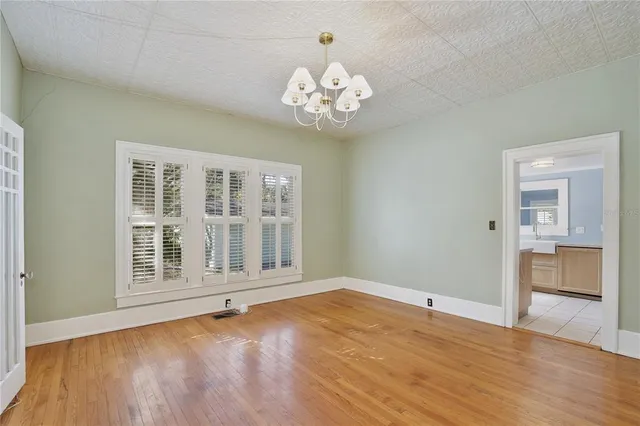 $575,000 | 2400 South Park Avenue, Sanford, FL 32771