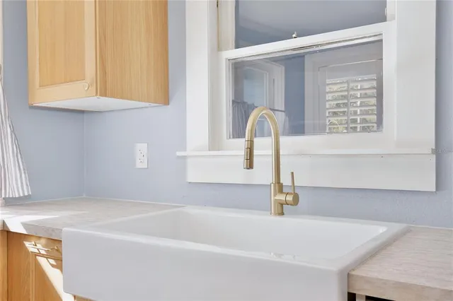 $575,000 | 2400 South Park Avenue, Sanford, FL 32771