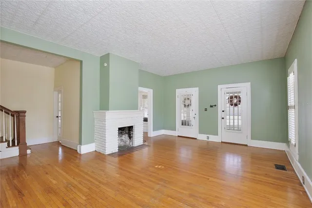 $575,000 | 2400 South Park Avenue, Sanford, FL 32771