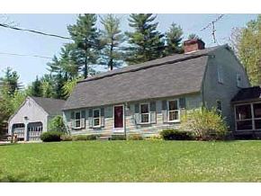 15 Old Governors Road Brookfield, NH 03872 - Photo 2 of 5