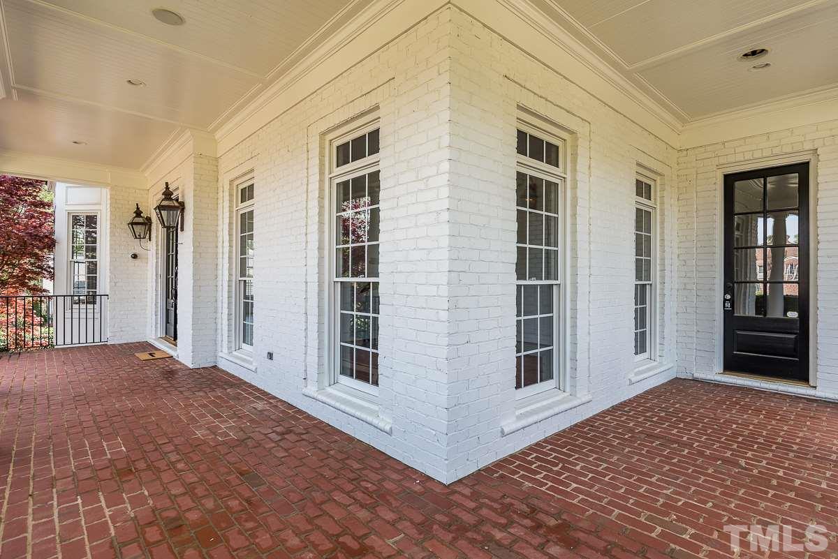 2611 Churchill Road Raleigh, NC 27608 - Photo 3 of 25