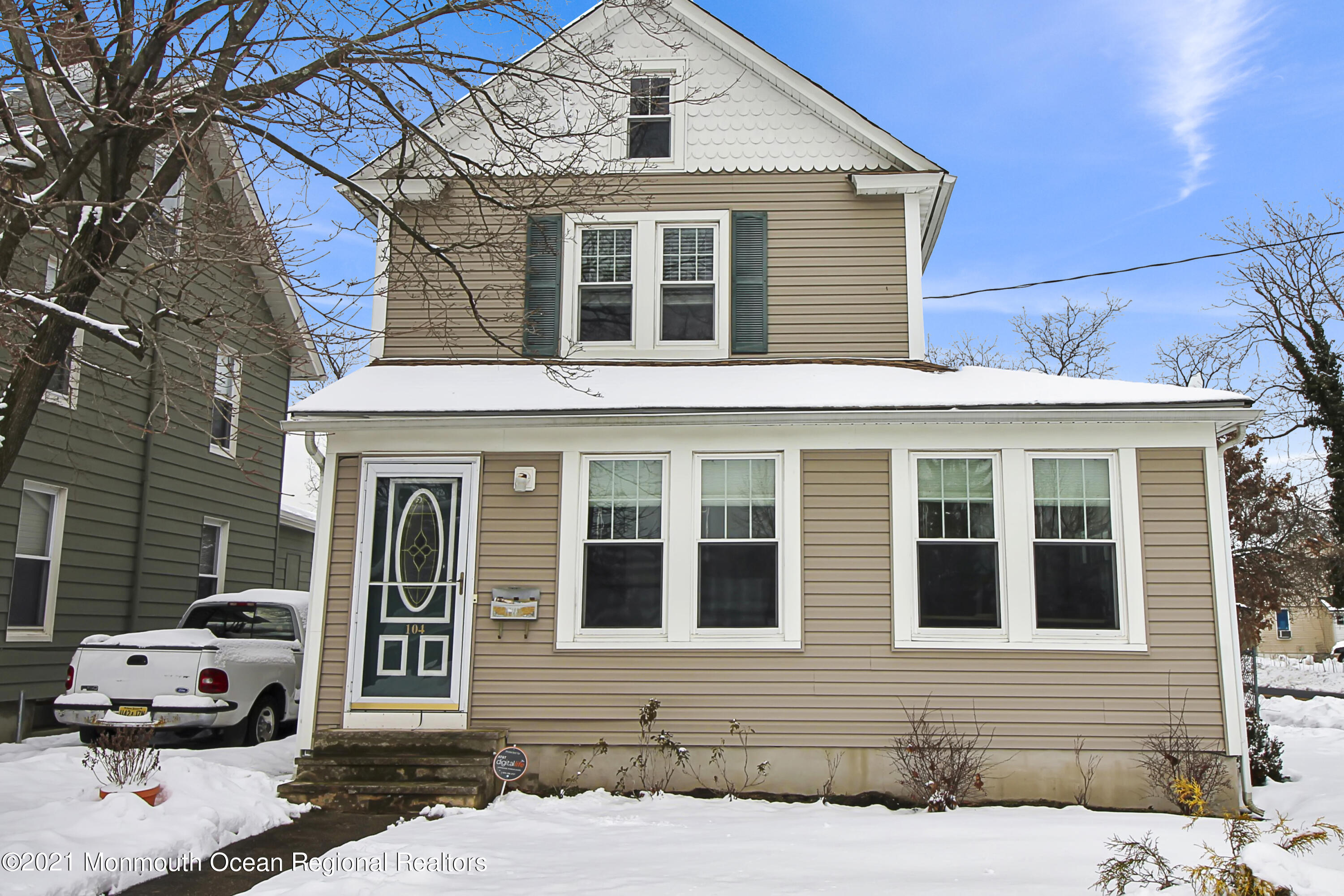 104 Bank Street Red Bank, NJ 07701 - Photo 21 of 33 a front view of a house