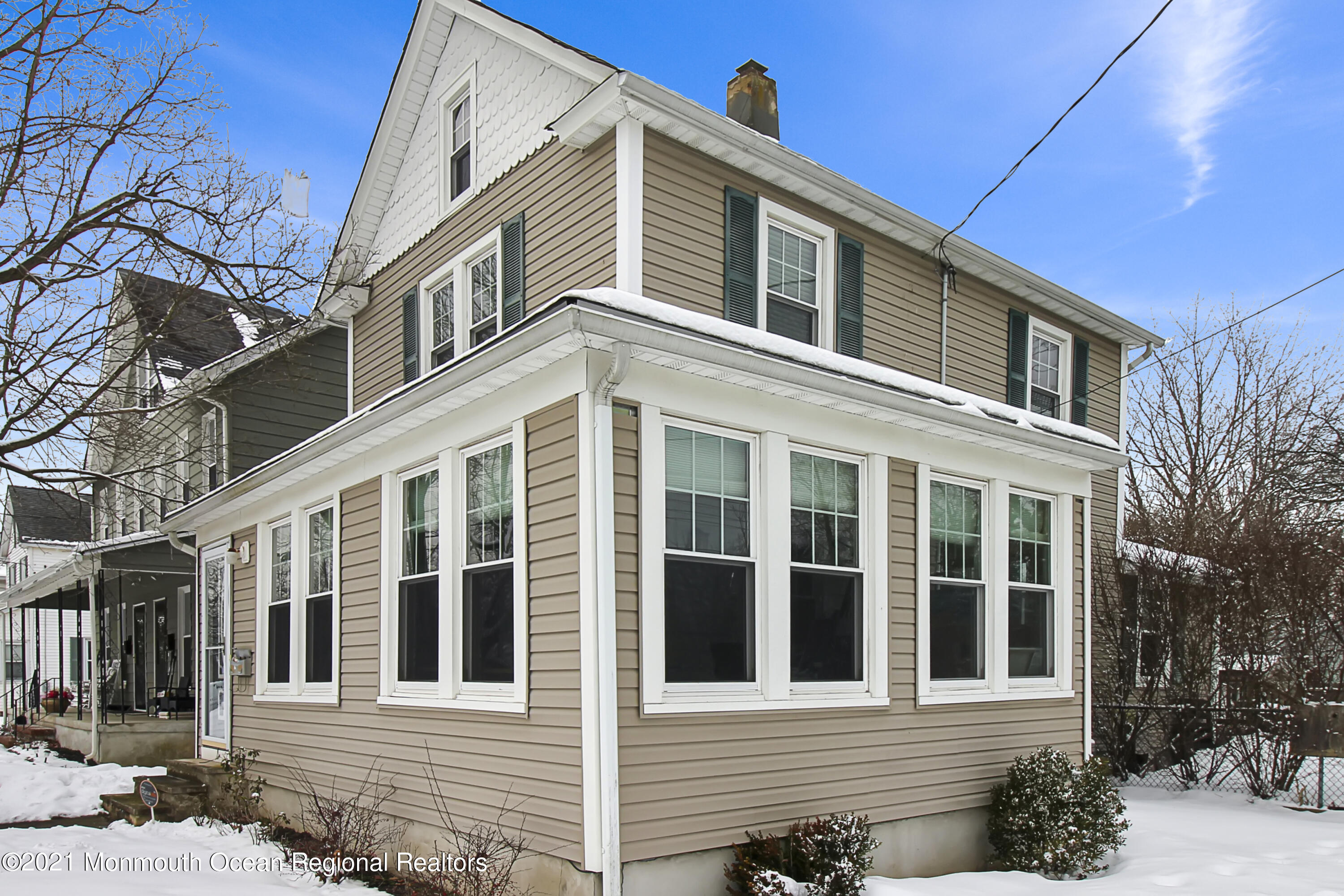 104 Bank Street Red Bank, NJ 07701 - Photo 24 of 33 a front view of a house with a yard