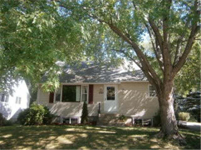 3120 East River Road Northeast Rochester, MN 55906 - Photo 1 of 12